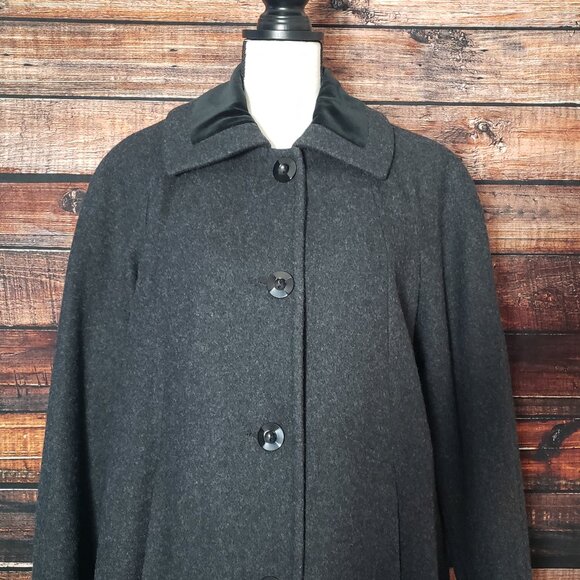 JP 1893 Vintage Large Petite Wool Overcoat Jacket Lined Charcoal Velvet Trim - Picture 7 of 9